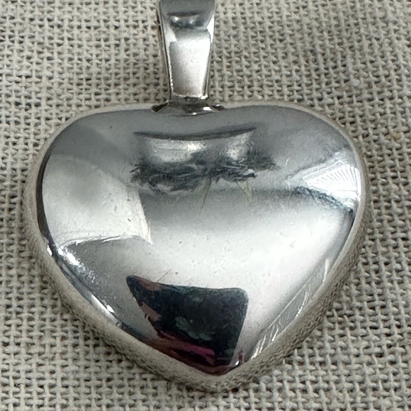 Silver Heart Necklace Enhancer - Picture 1 of 3